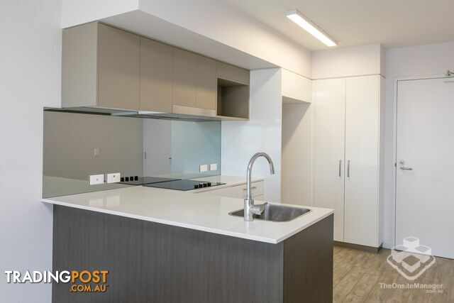 ID:21195734 17 Carl Street Woolloongabba QLD 4102 - photo 5 of 10
