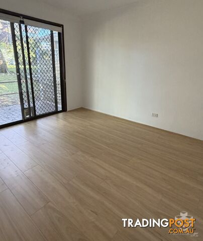 54 Benowa Road Southport QLD 4215 - photo 3 of 13