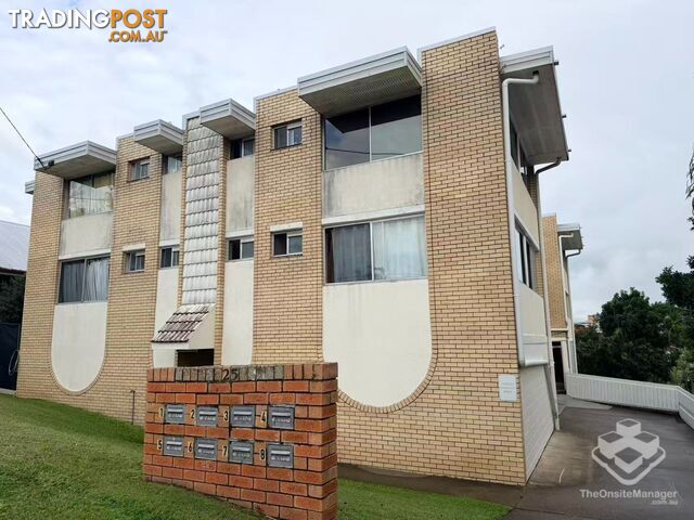 25 Hazlewood Street Highgate Hill QLD 4101