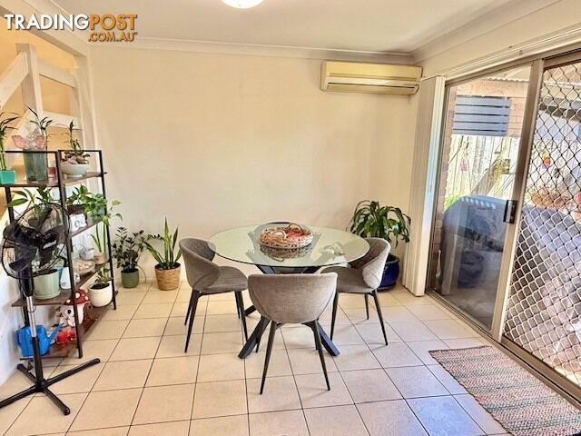 ID:21197005 220 Christine Avenue Burleigh Waters QLD 4220 - photo 2 of 14