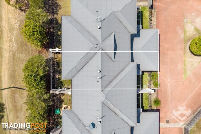 Unit 21 1 Ibis Boulevard Eli Waters QLD 4655 - photo 5 of 26
