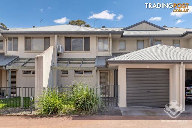 Unit 21 1 Ibis Boulevard Eli Waters QLD 4655 - photo 2 of 26