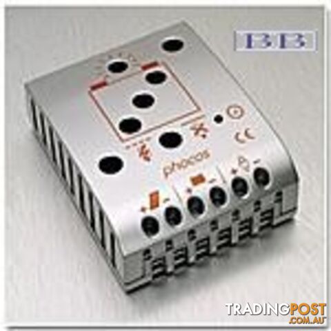 Phocos CML15NL 15 Amp Solar Charge Controller 12V / 24V
