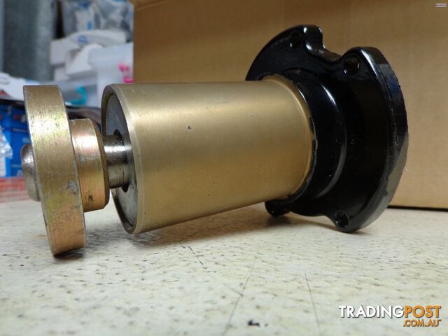 mercruiser water pump bearing carrier assy V belt type 46-94913a1 Genuine