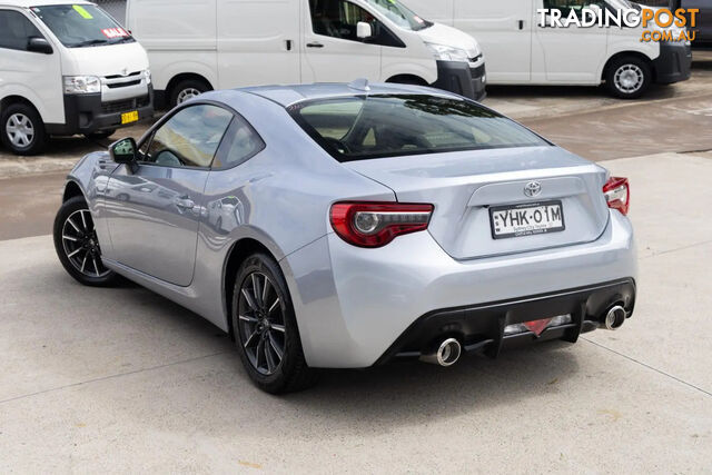 2016 TOYOTA 86 GT COUPE - photo 2 of 21
