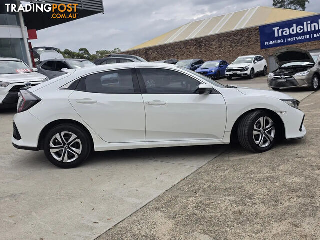 2017 HONDA CIVIC VTI  HATCH - photo 5 of 32