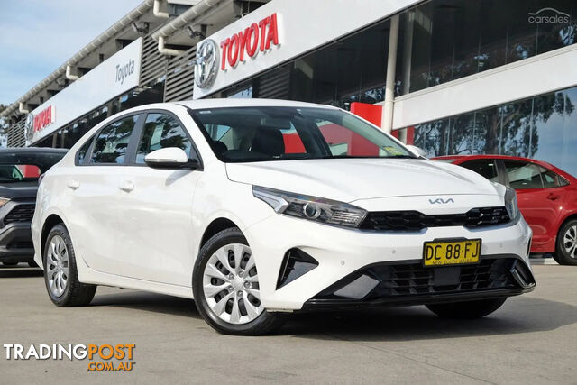 2021 KIA CERATO S  SEDAN