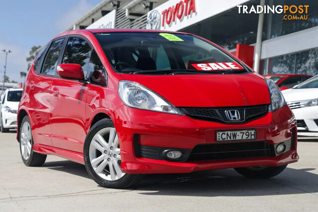 2013 HONDA JAZZ VIBE  HATCH