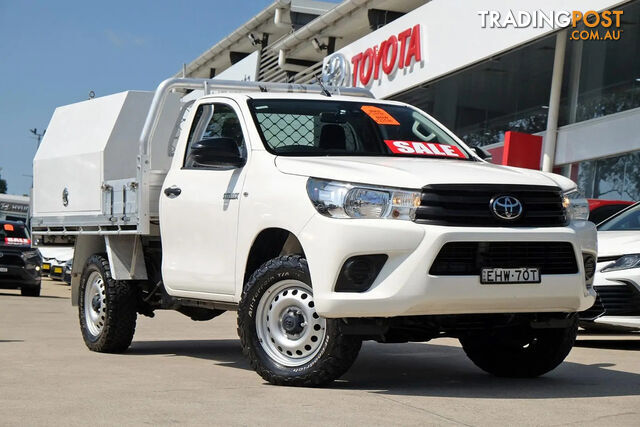 2020 TOYOTA HILUX WORKMATE  CAB CHASSIS