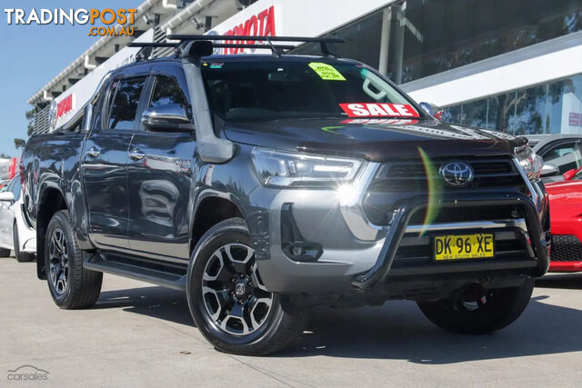 2020 TOYOTA HILUX SR5  CAB CHASSIS