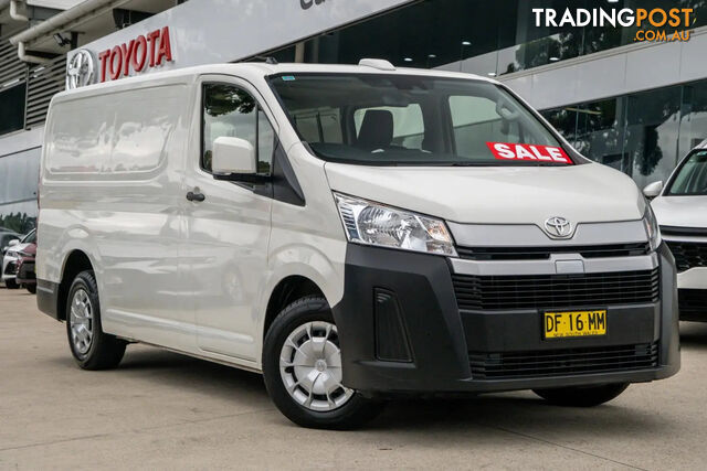2022 TOYOTA HIACE VAN