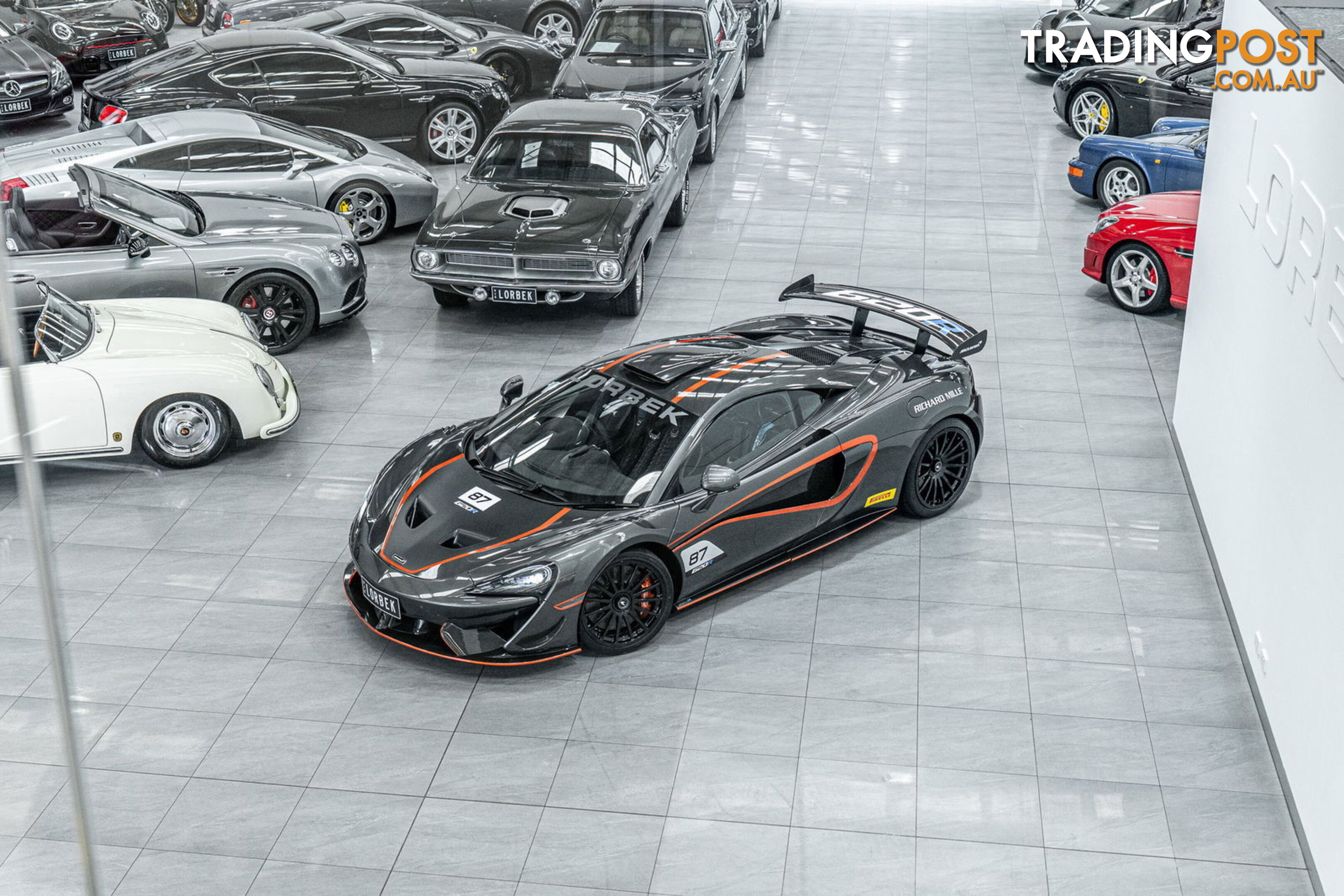 2021 McLaren 620R  