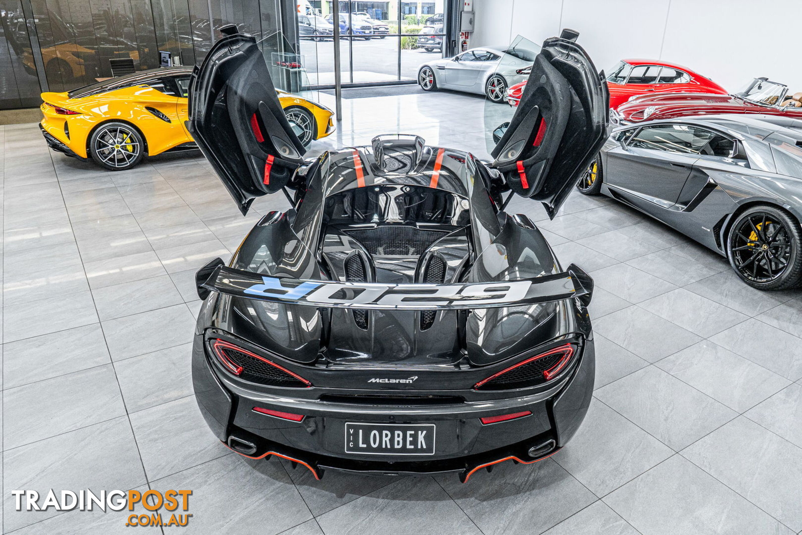 2021 McLaren 620R  