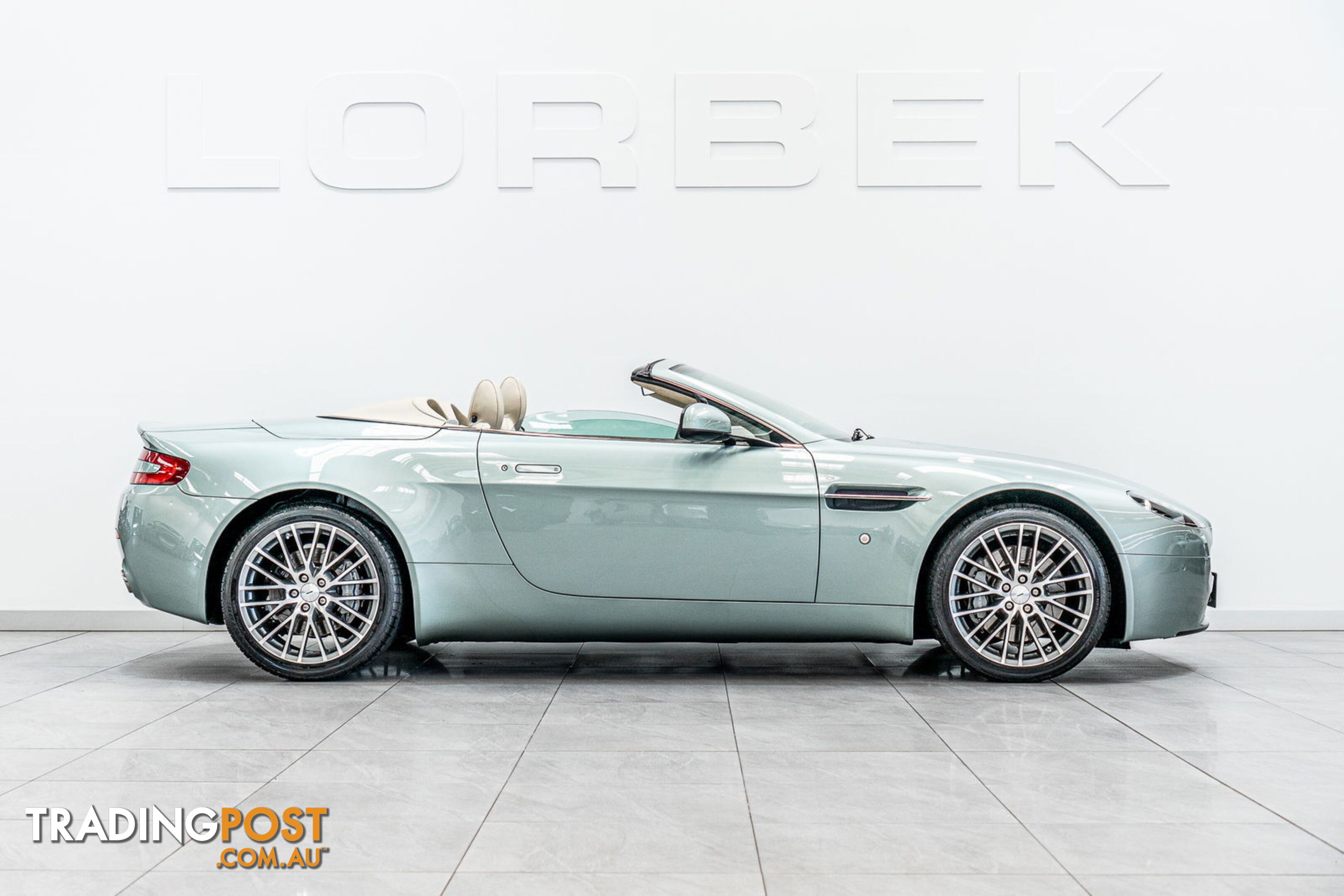 2010 Aston Martin V8 Vantage Roadster MY10