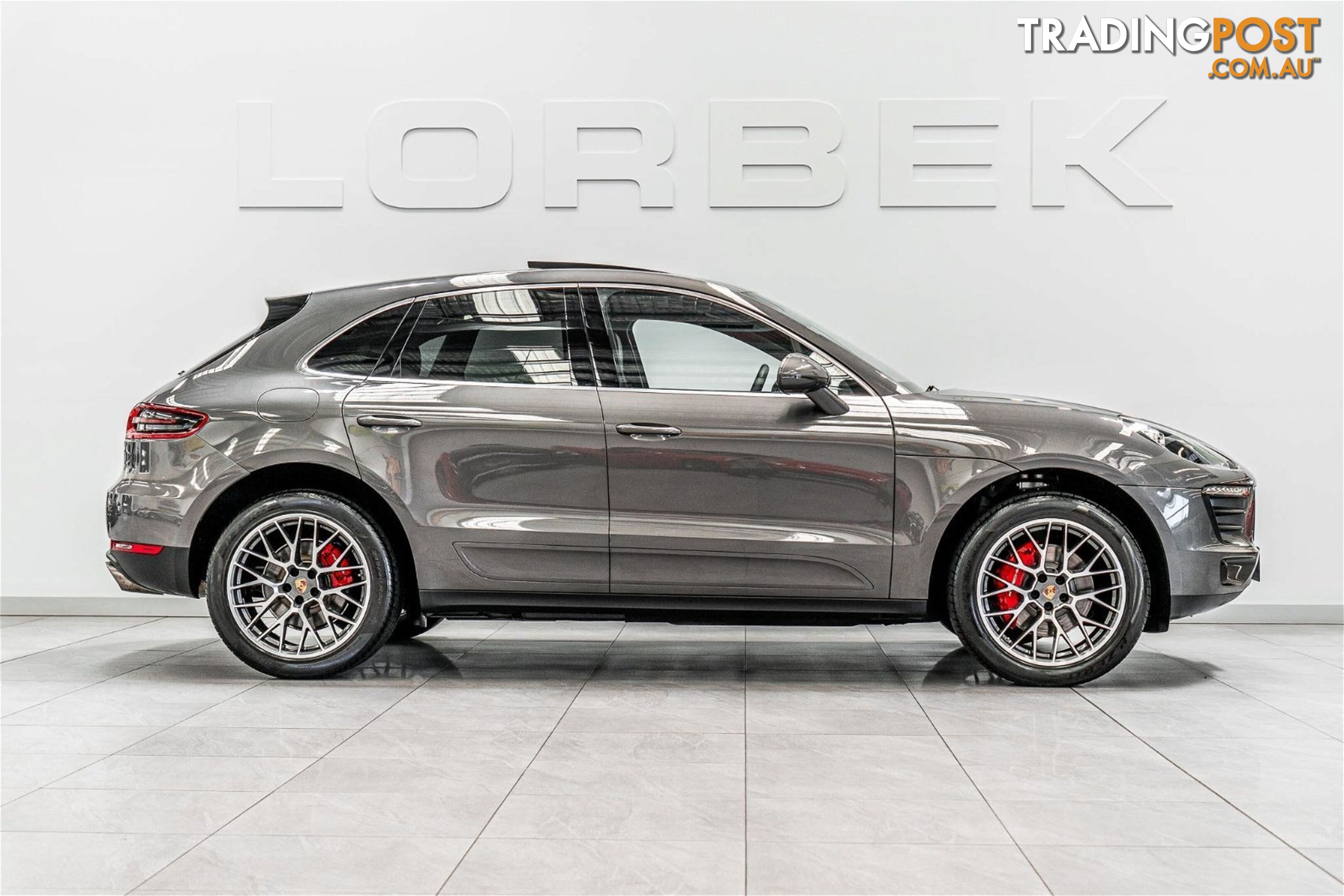 2016 Porsche Macan  