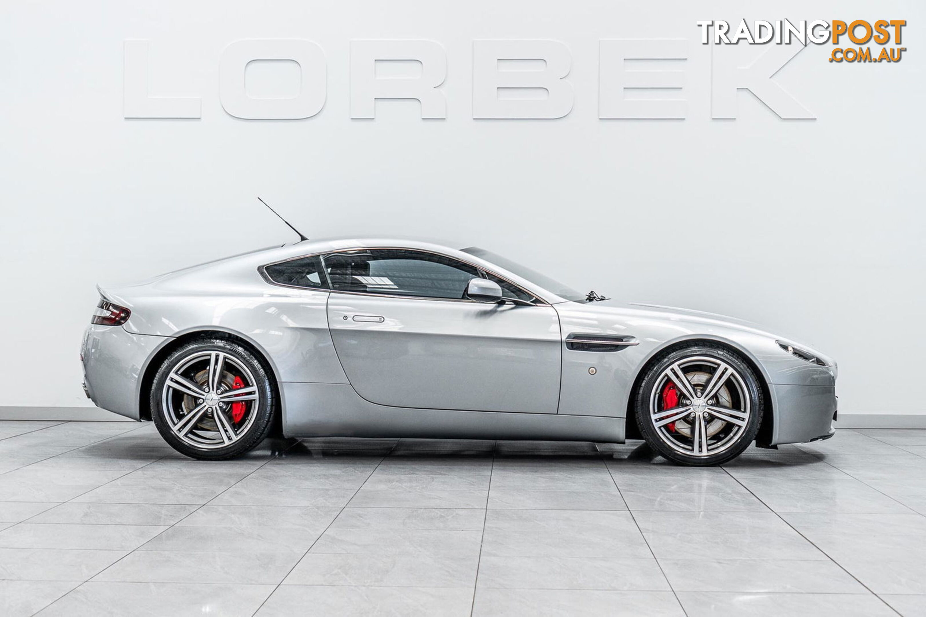 2006 Aston Martin V8 Vantage 