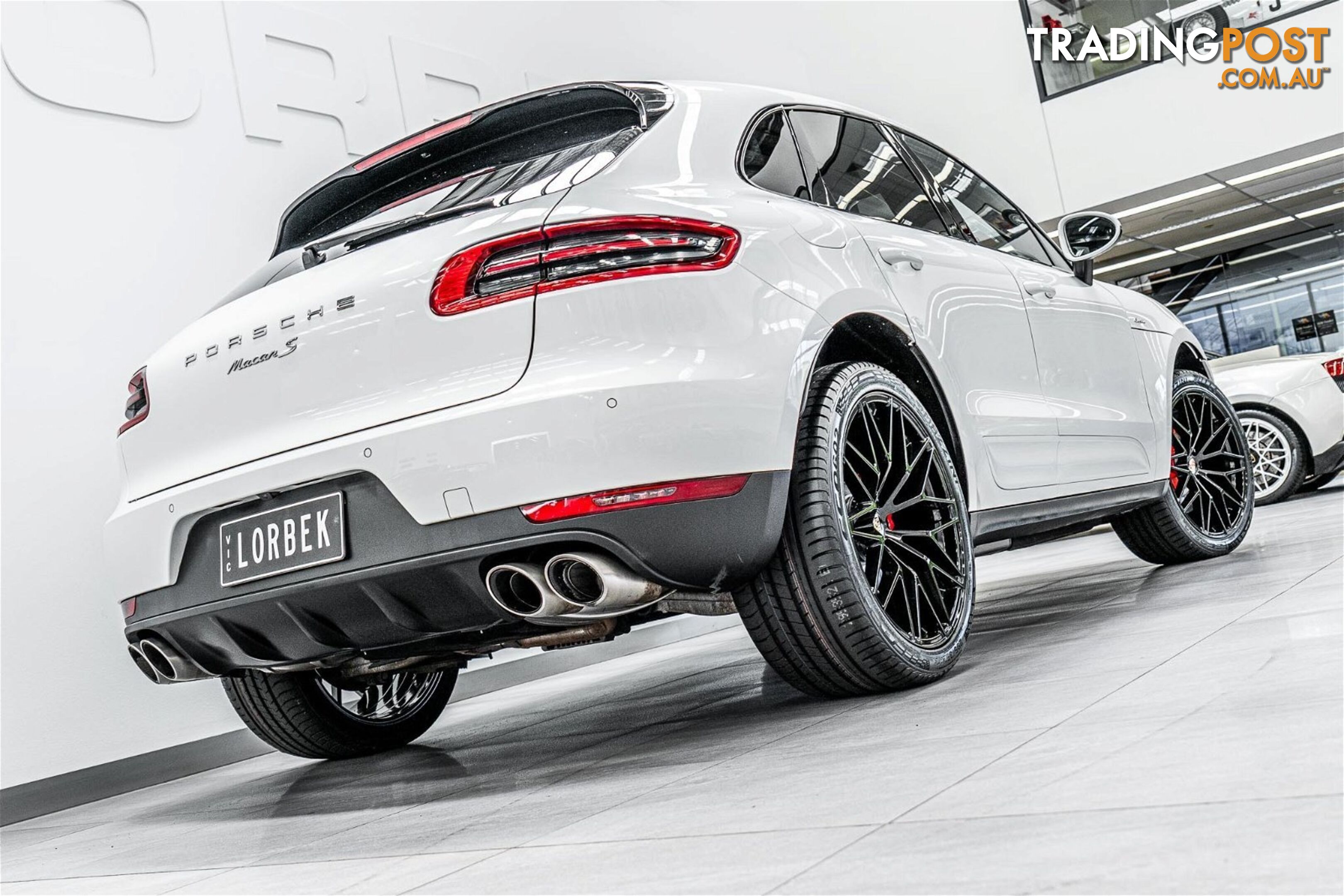 2016 Porsche Macan  