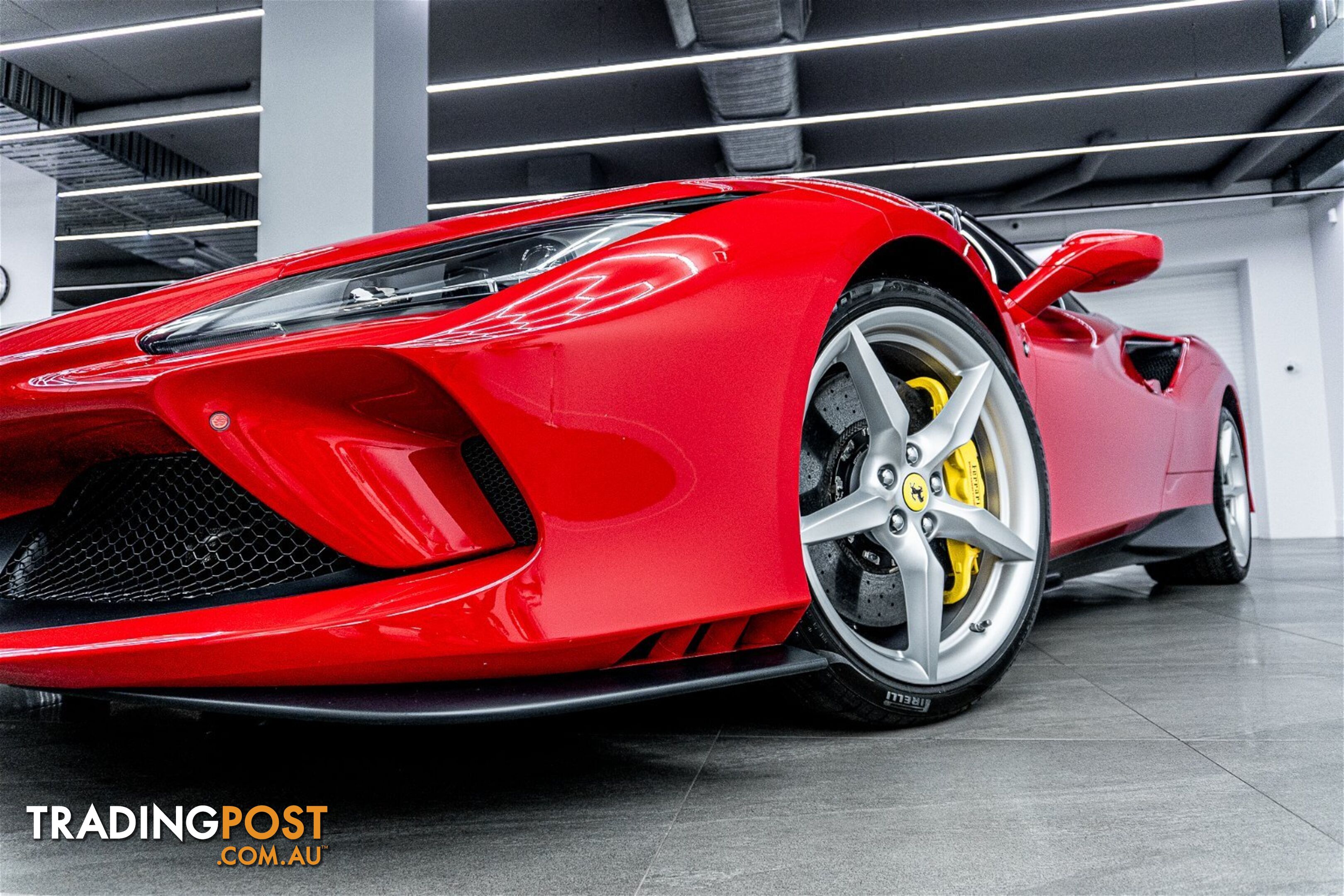 2022 Ferrari F8  