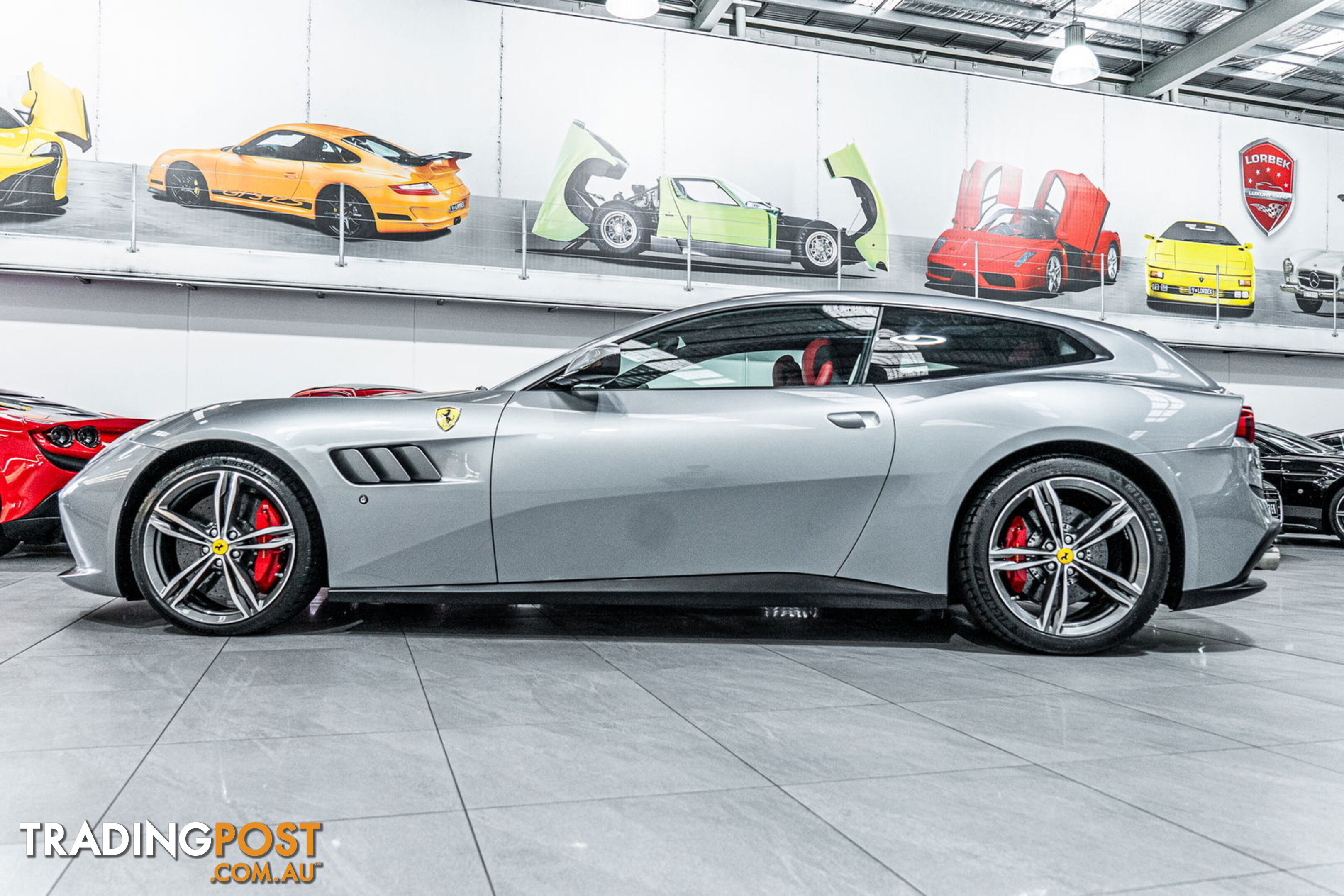 2018 Ferrari GTC4 Lusso (AWD) F151