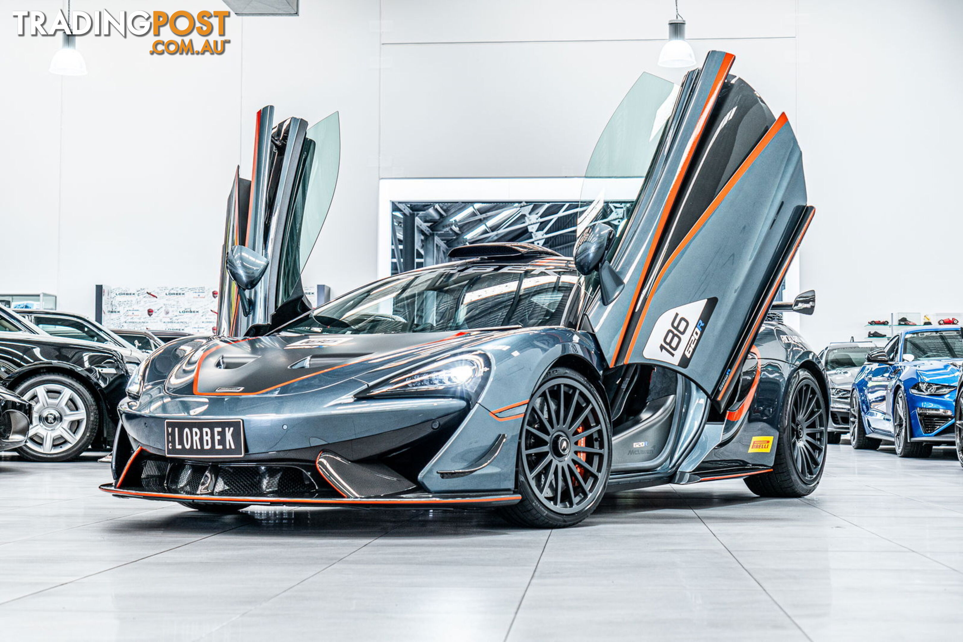 2020 McLaren 620R  