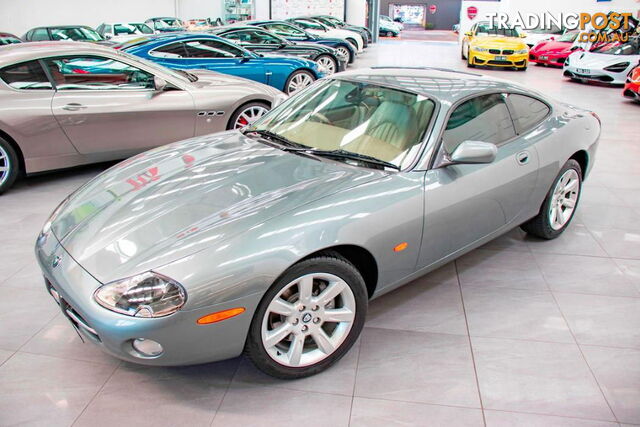 2004 Jaguar XK8  MY03