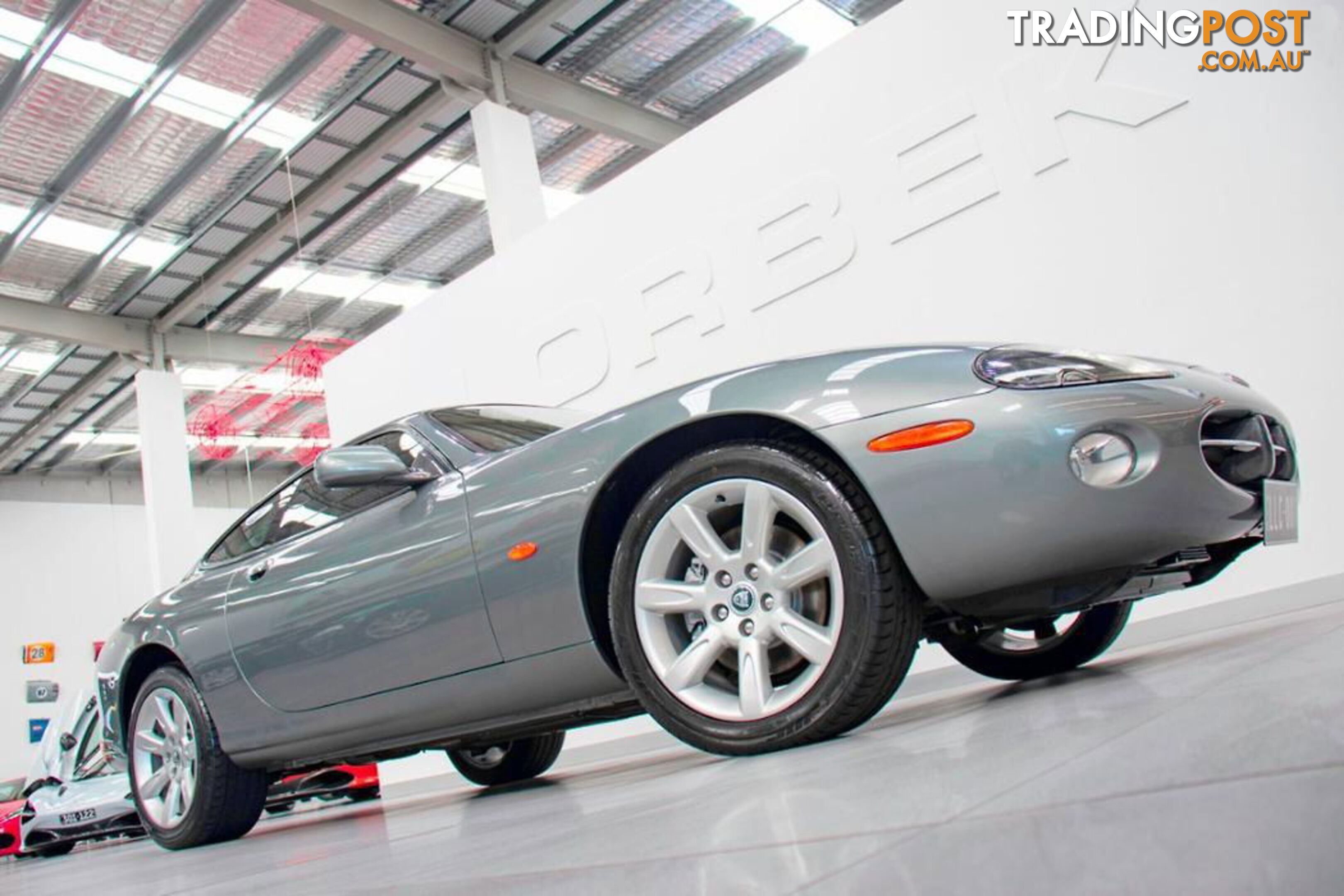 2004 Jaguar XK8  MY03