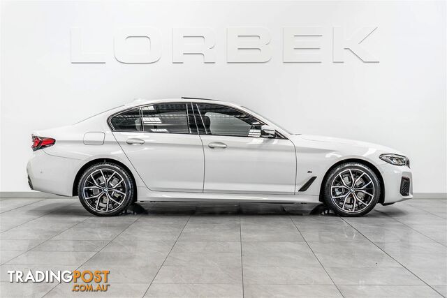 2021 BMW 520i  