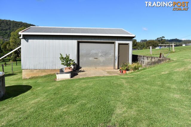 17 Albert Drive DONNELLYVILLE NSW 2447