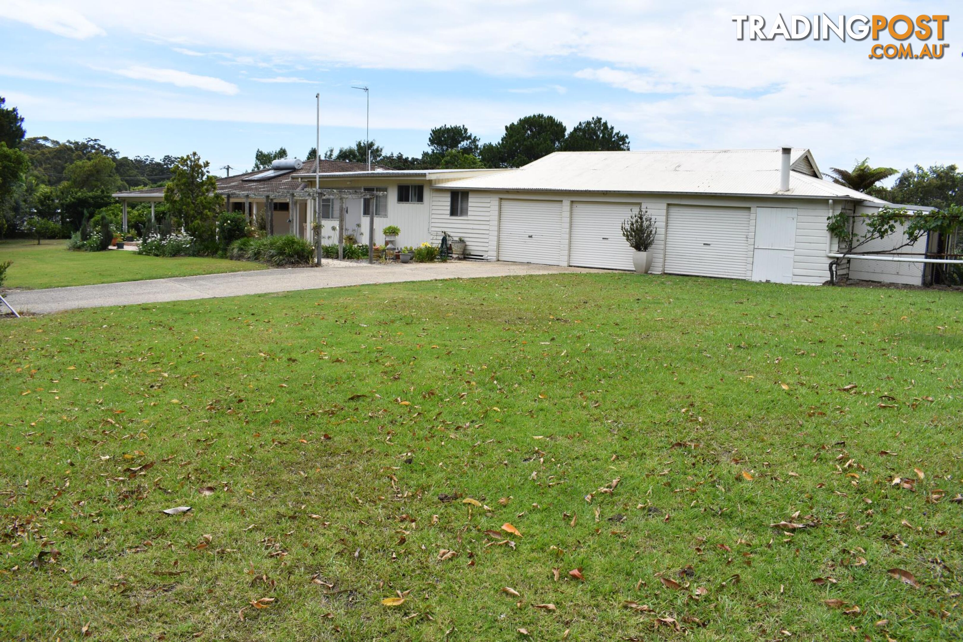 81 Florence Wilmont Drive NAMBUCCA HEADS NSW 2448