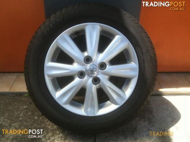 TOYOTA YARIS 15 INCH GENUINE ALLOY WHEELS