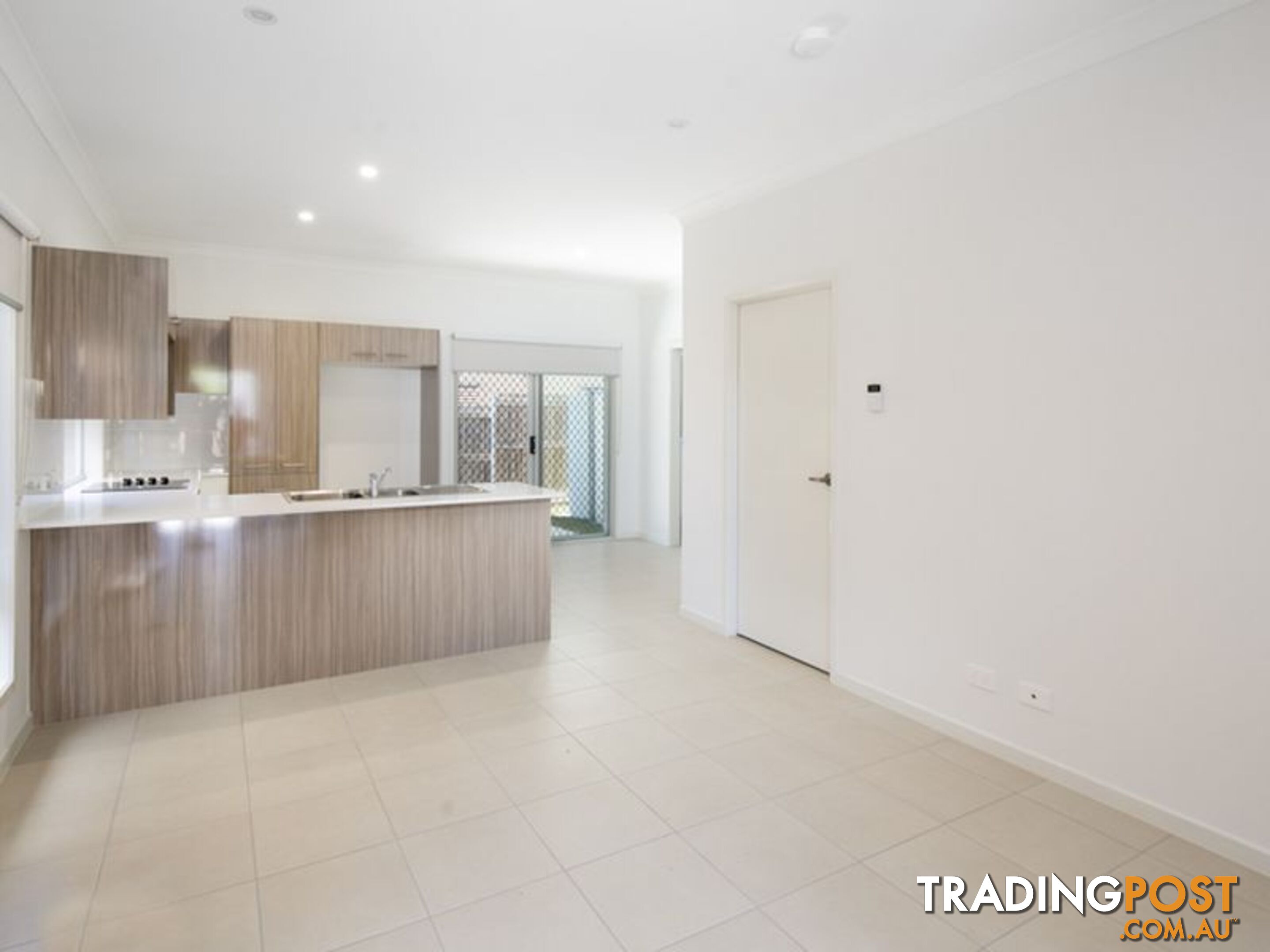 2/6 Collingwood Road BIRKDALE QLD 4159