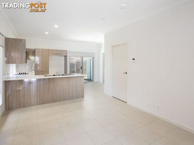 2/6 Collingwood Road BIRKDALE QLD 4159