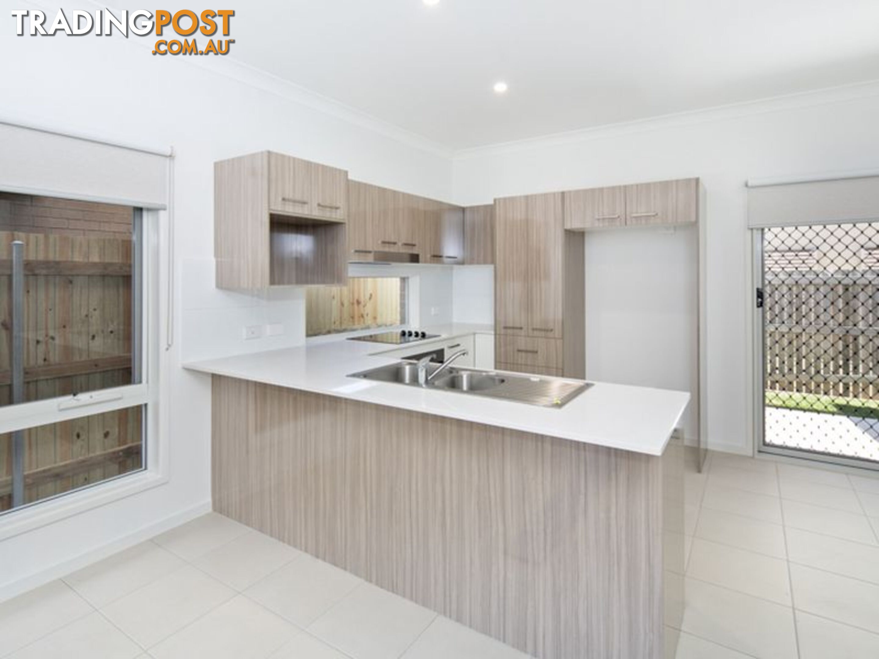 2/6 Collingwood Road BIRKDALE QLD 4159