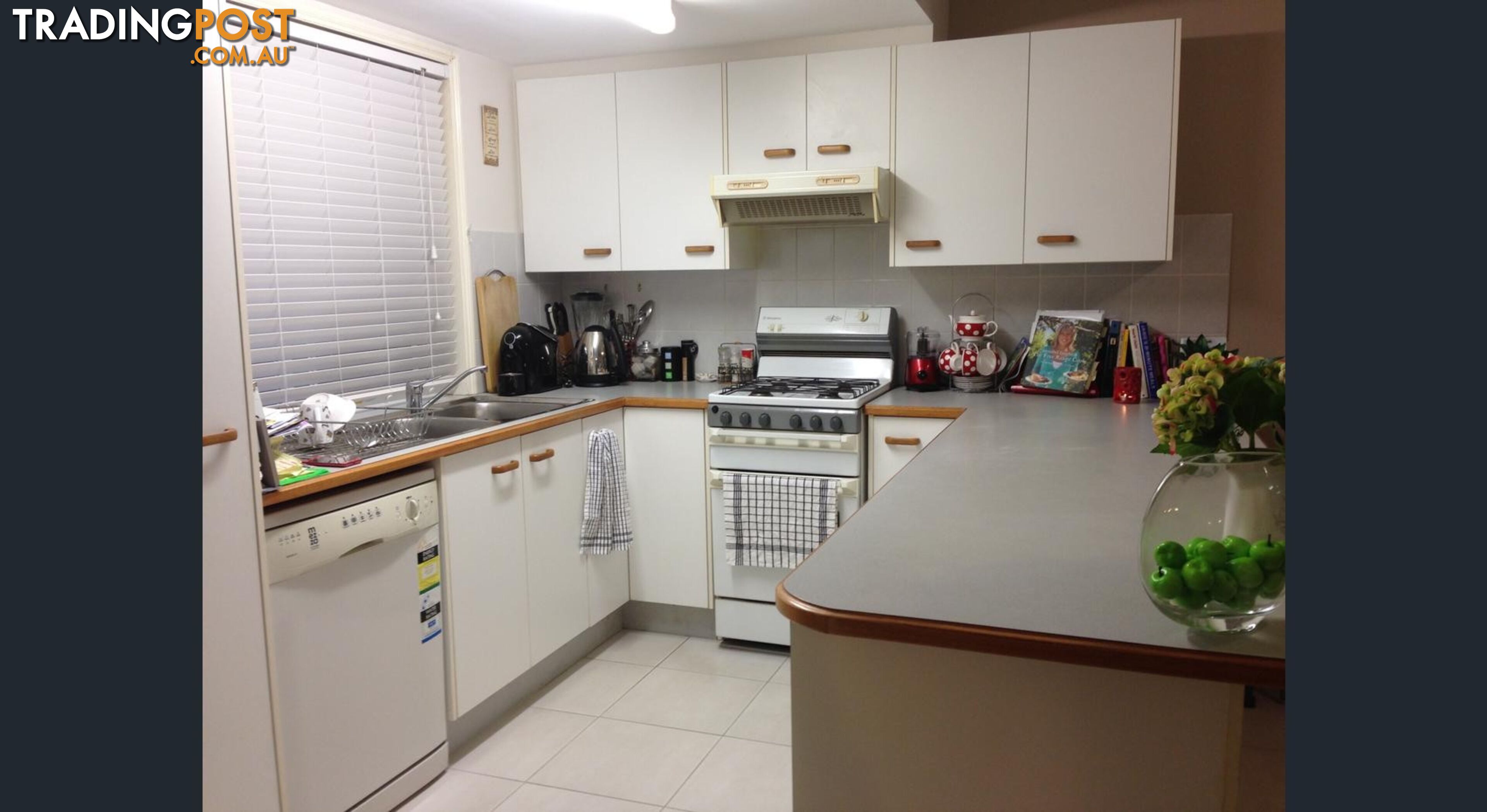 Unit 18/14 Kensington Place BIRKDALE QLD 4159