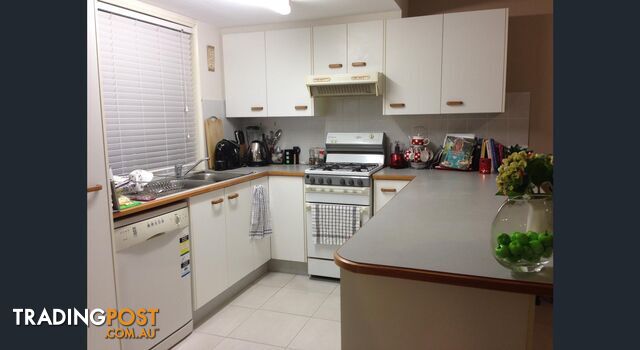 Unit 18/14 Kensington Place BIRKDALE QLD 4159