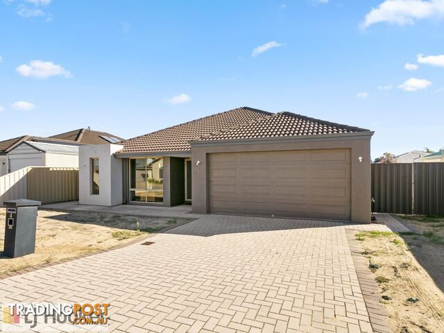 4 Lakewood Grove BERTRAM WA 6167