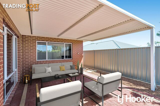 12 Upwey Street WELLARD WA 6170