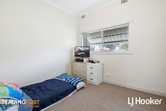 Unit 2/12 Edmund Way CALISTA WA 6167