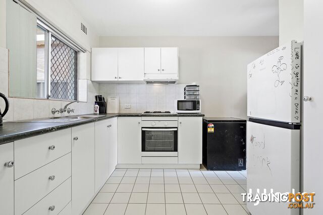 Unit 2/12 Edmund Way CALISTA WA 6167