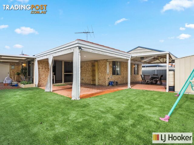 10 Freeduff Drive WATTLE GROVE WA 6107