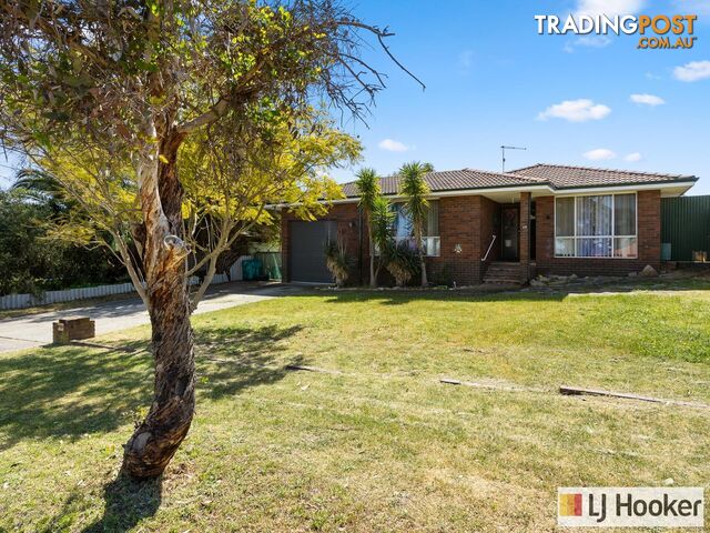 28 Mandfield Way PARMELIA WA 6167