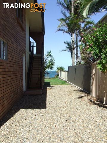 62 Bourke Street BLACKS BEACH QLD 4740