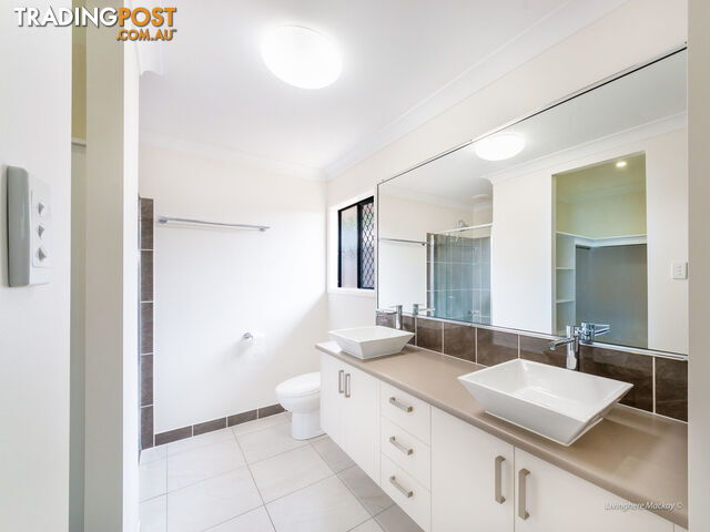 Unit 2/12 Kierra Drive ANDERGROVE QLD 4740