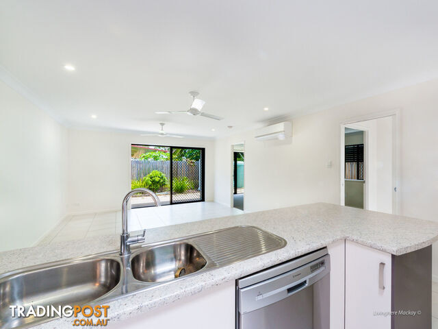 Unit 2/12 Kierra Drive ANDERGROVE QLD 4740