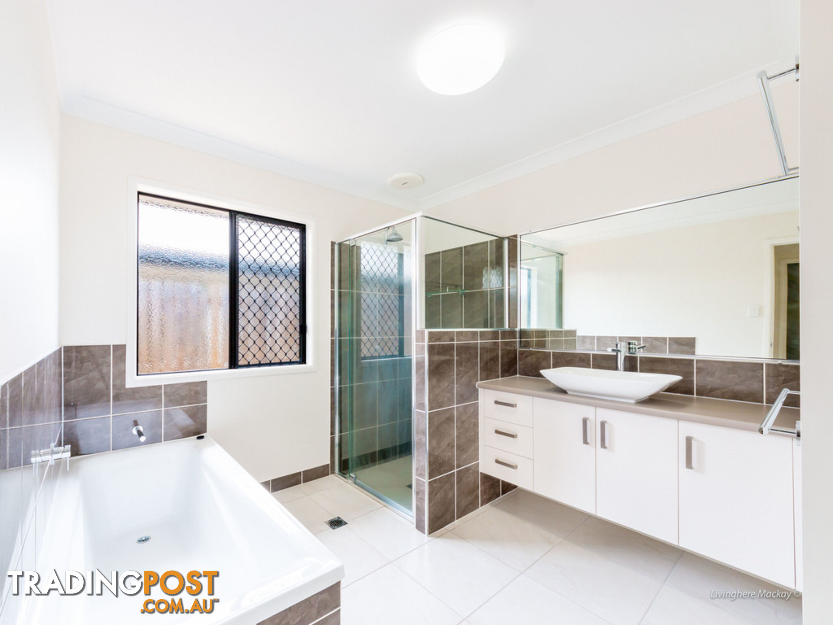 Unit 2/12 Kierra Drive ANDERGROVE QLD 4740