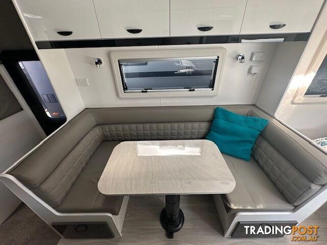 2023 20'6 Viscount WildShark V3.2 Club lounge