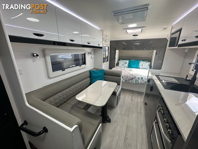 2023 20'6 Viscount WildShark V3.2 Club lounge