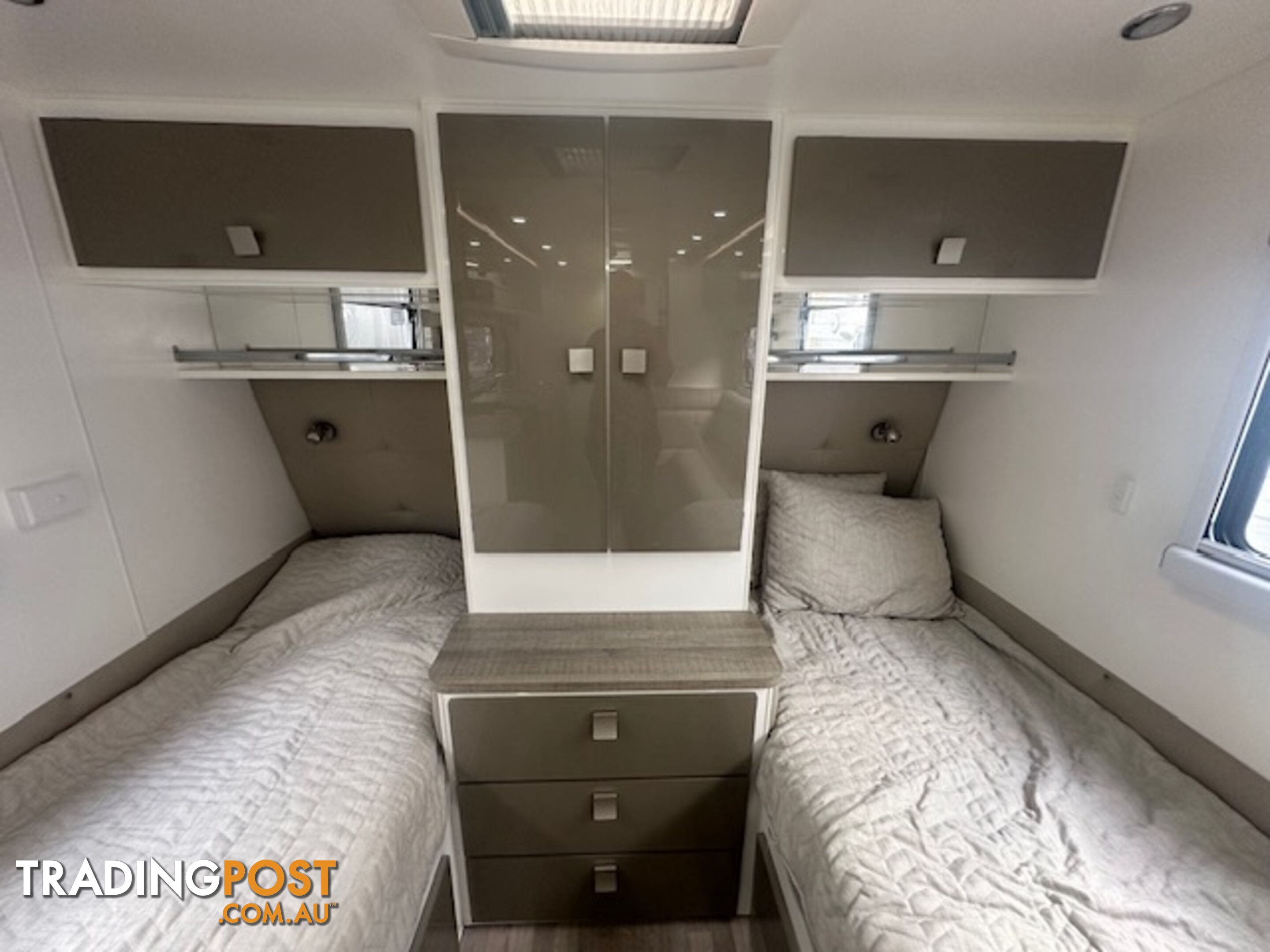 2019 20'6 Essential Grant Cruiser Tandem Single bed caravan