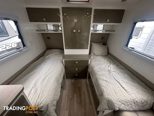 2019 20'6 Essential Grant Cruiser Tandem Single bed caravan