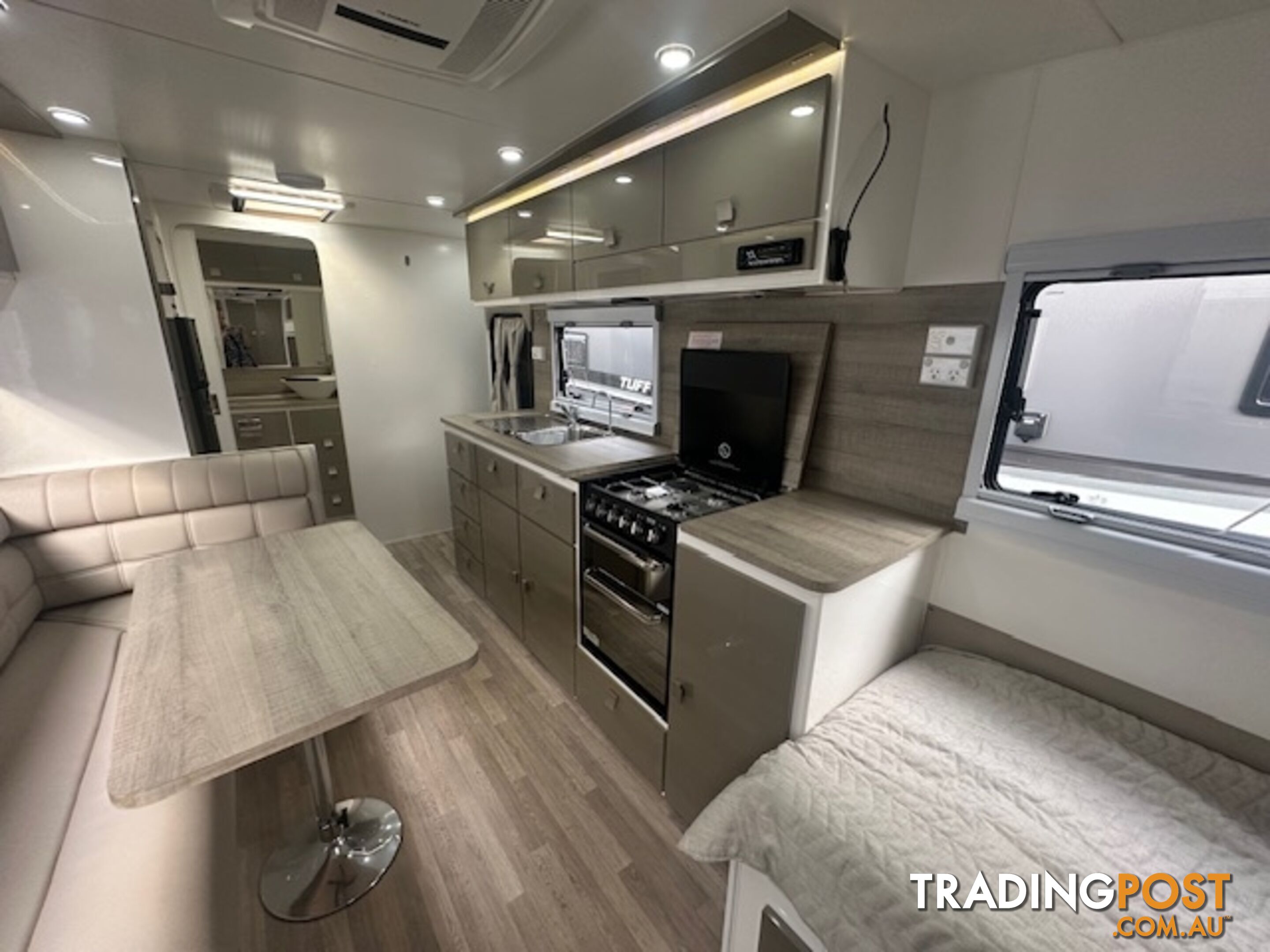 2019 20'6 Essential Grant Cruiser Tandem Single bed caravan